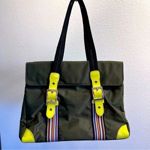 Olive green nylon bag yellow color combo. Additional large compartments